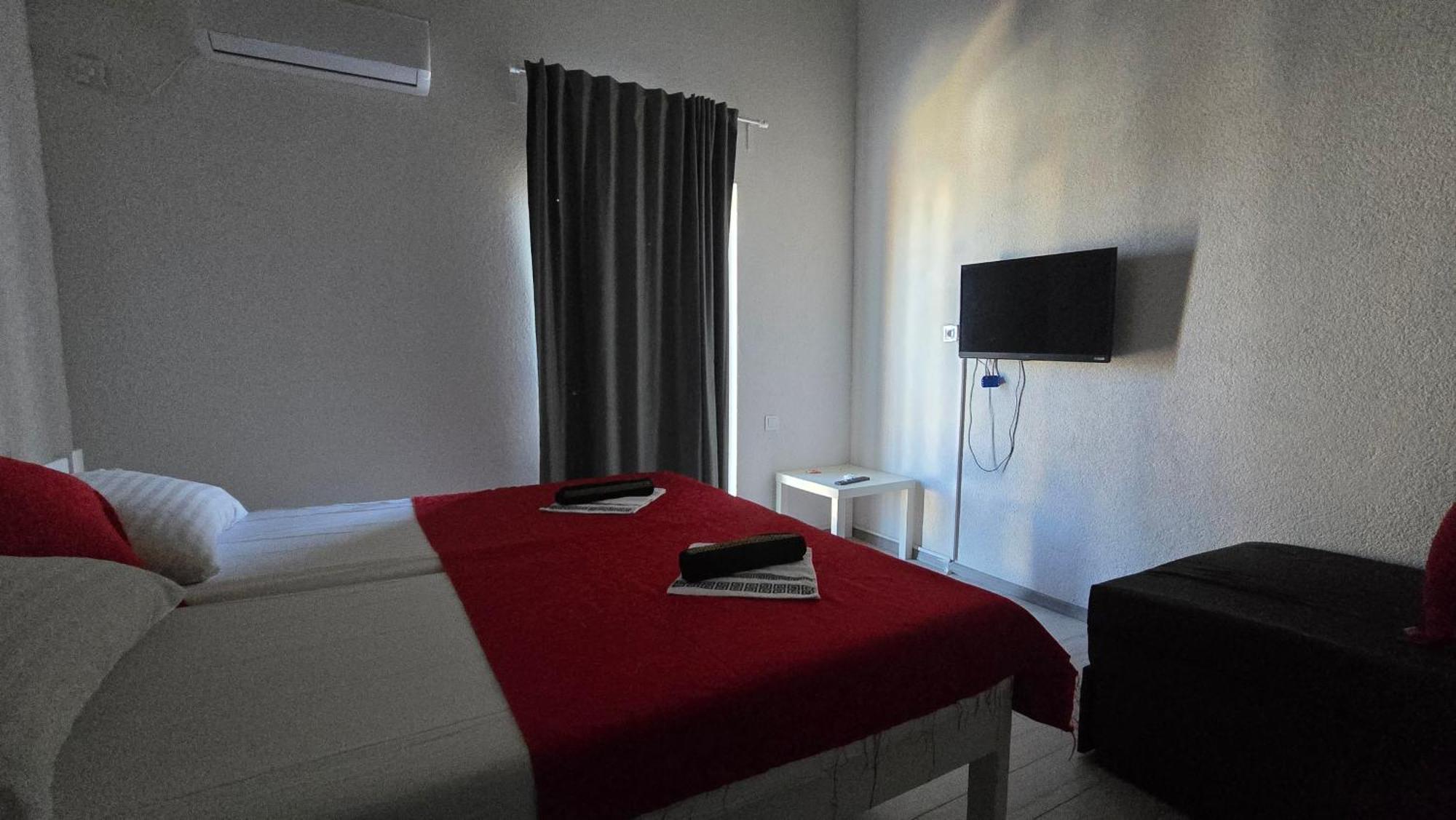 Villa Apartments Anifil Novalja Ngoại thất bức ảnh