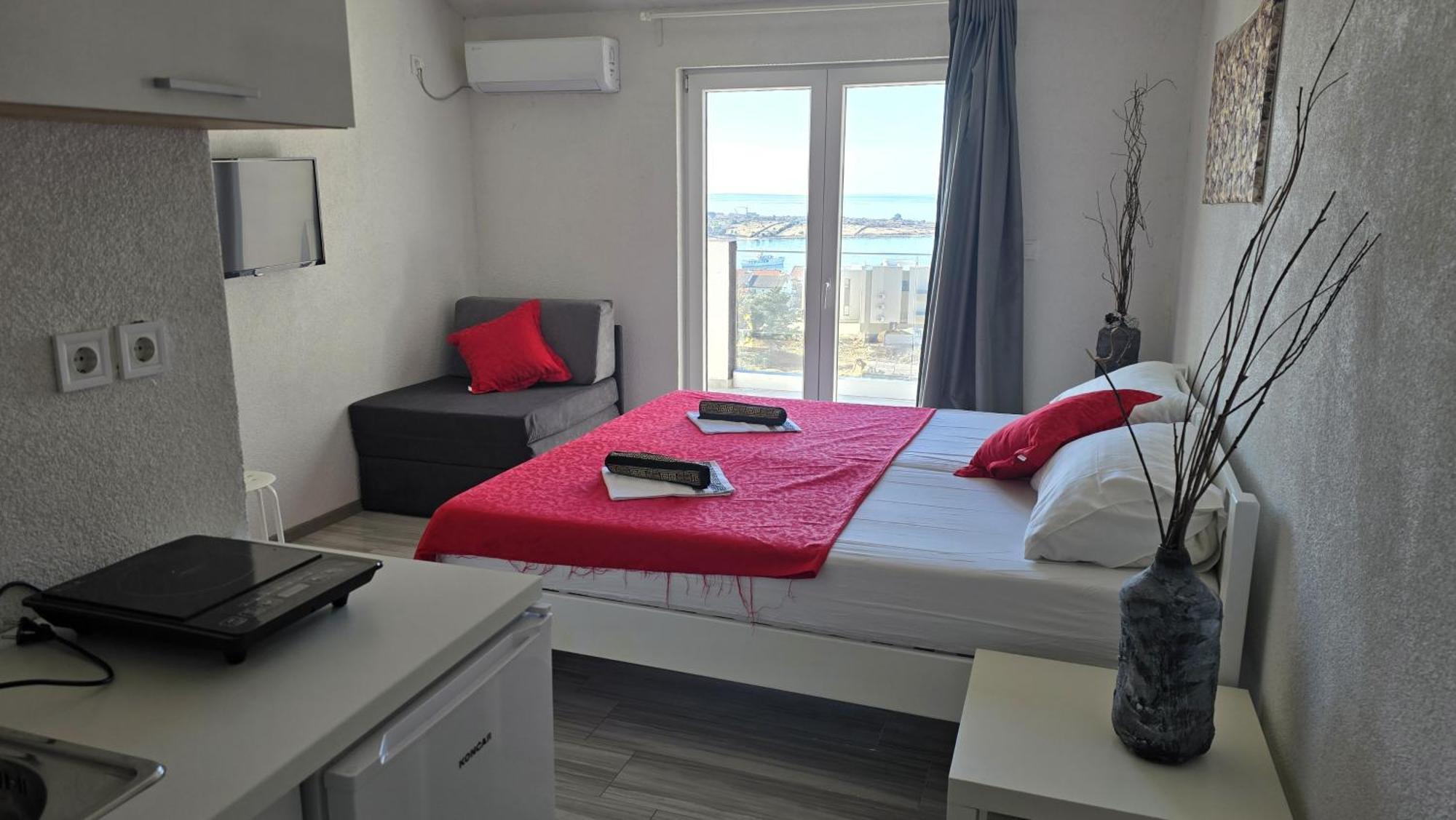Villa Apartments Anifil Novalja Ngoại thất bức ảnh