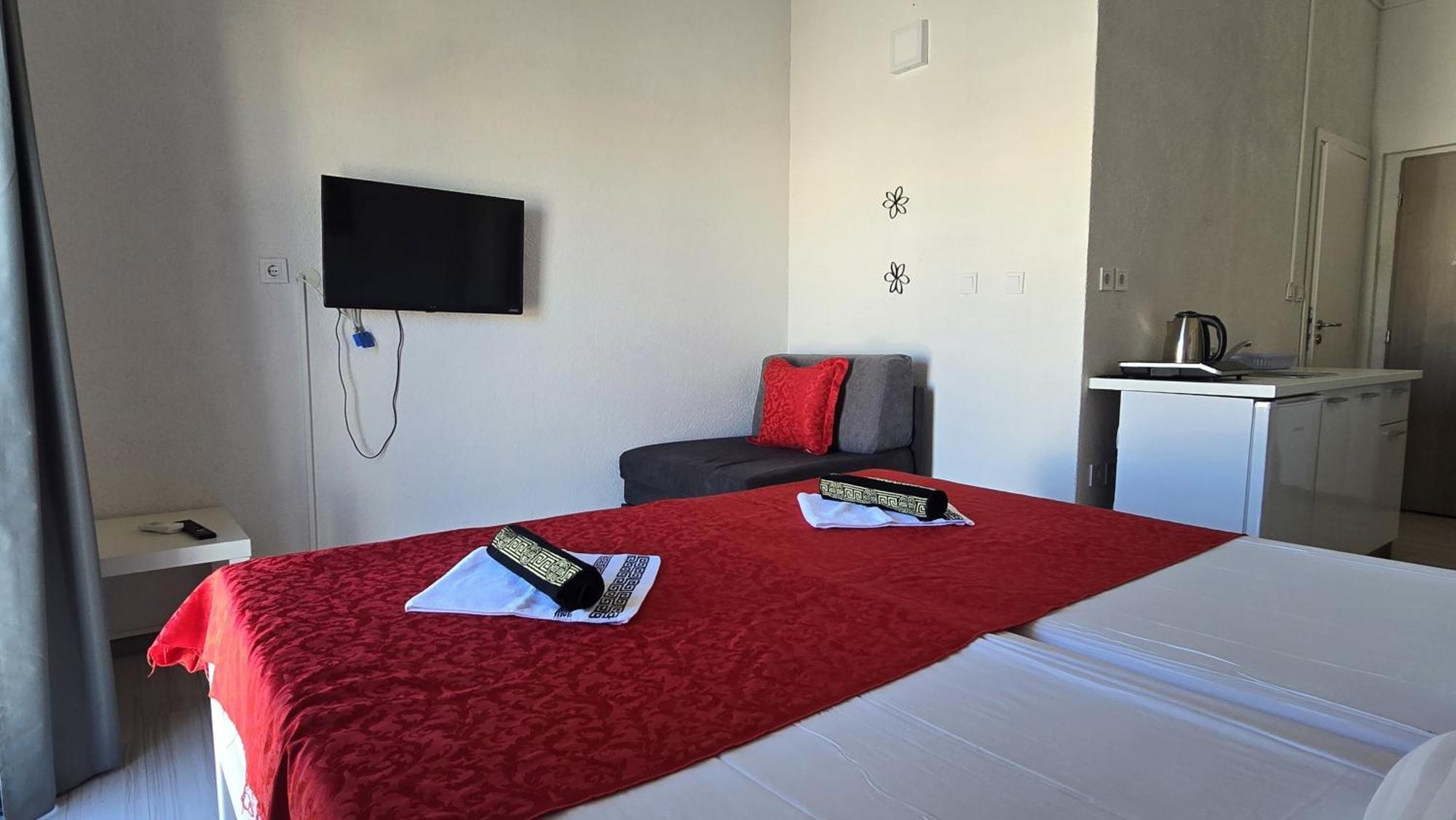 Villa Apartments Anifil Novalja Ngoại thất bức ảnh